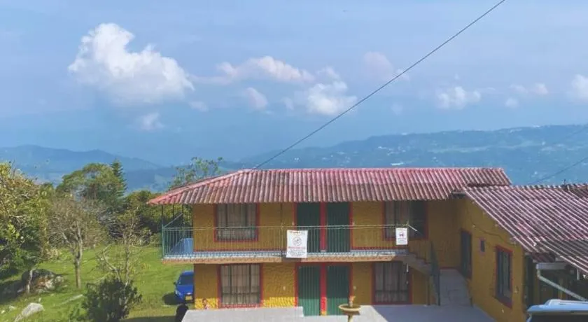Hotel Campestre Las Marias- El Colegio - Image 1