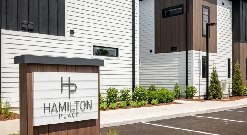 Hamilton Place Dunecrest Building 10BR Near Downtown Trails - Image 1