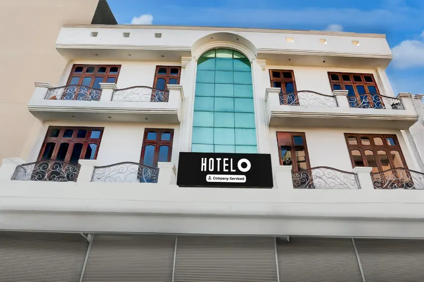 Hotel O by OYO Subhani Building Formerly Hotel Amandeep - Image 1