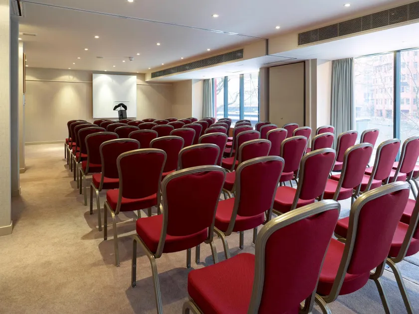 Mercure Brigstow Bristol Hotel - Image 1