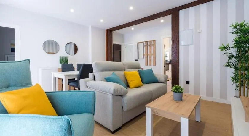 Renovated appartement in Santander - Image 1