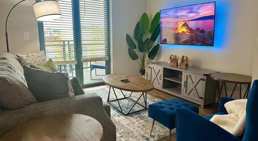 Beautiful Arlington Apartment with Pool & Parking! - Image 1