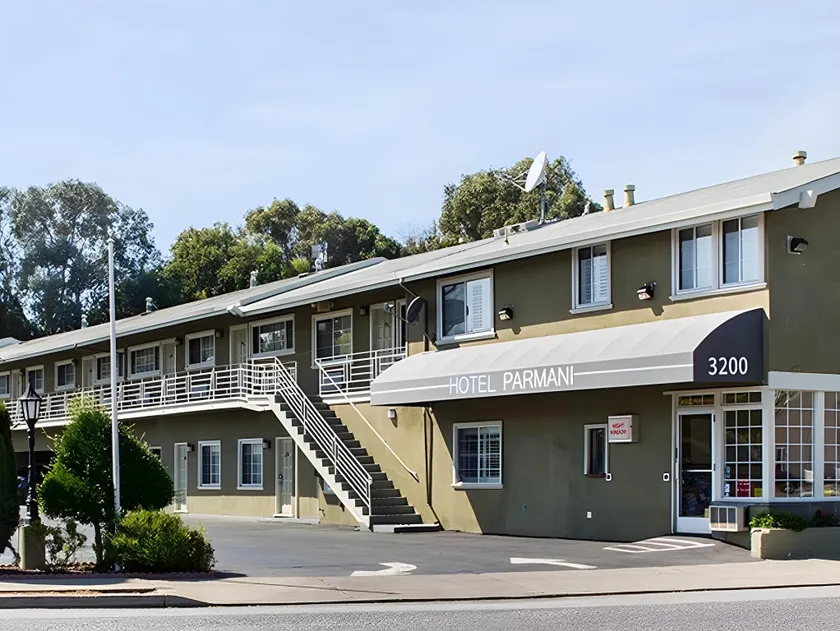 Hotel Parmani Near Stanford University - Image 1