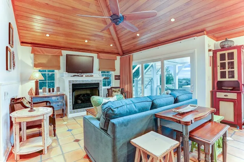 Ocean Ave Seaside Cottage - Image 1