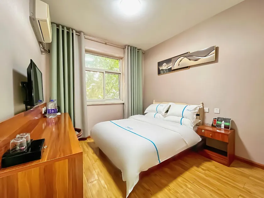 Luxin Hotel (Shunxing North Road Branch) - Image 1