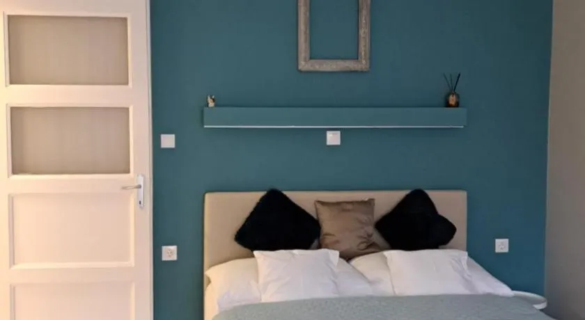 Eper Apartman - Image 1