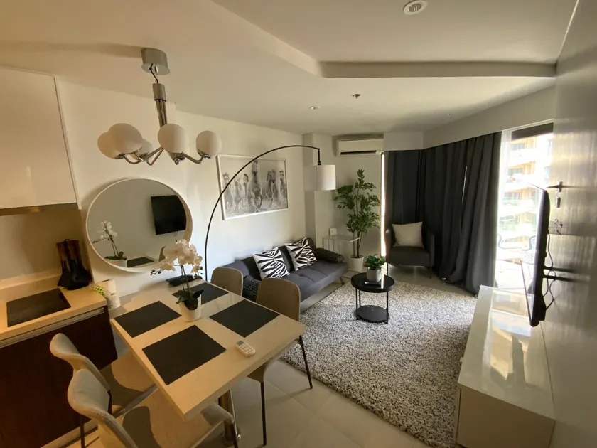 Dominiks Classic 1 Bedroom Tambuli Pool  6 People - Image 1
