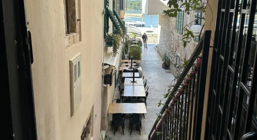 Swan Adriatic Apartment & Room - Image 1