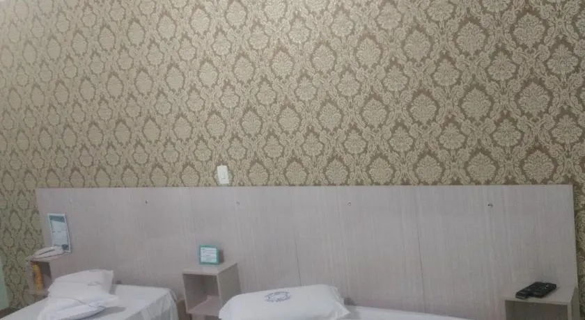 Cumbipar King Hotel - Image 1