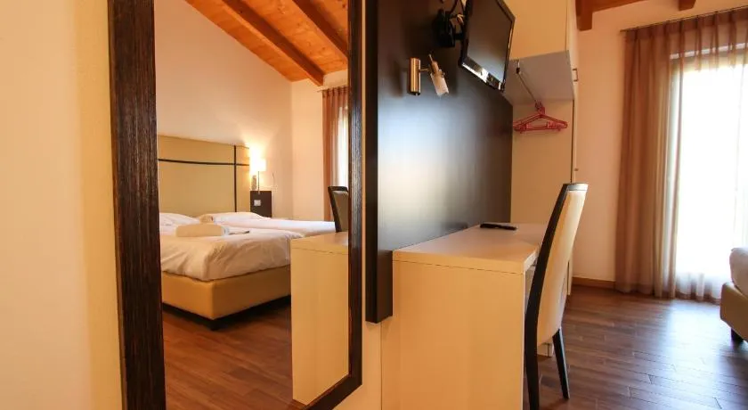 Thai Orchidee Restaurant&Rooms - Image 1