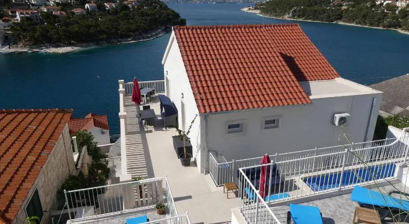 Villa More - Image 1