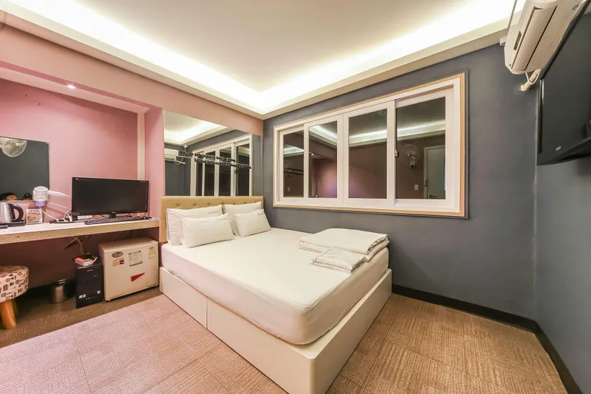 Busan Yeongdo G2 - Image 1
