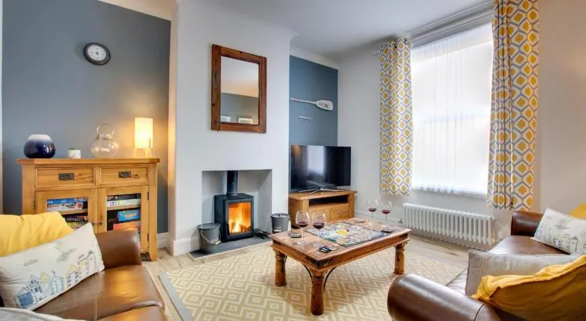 3 Bed in Cromer oc-1927 - Image 1