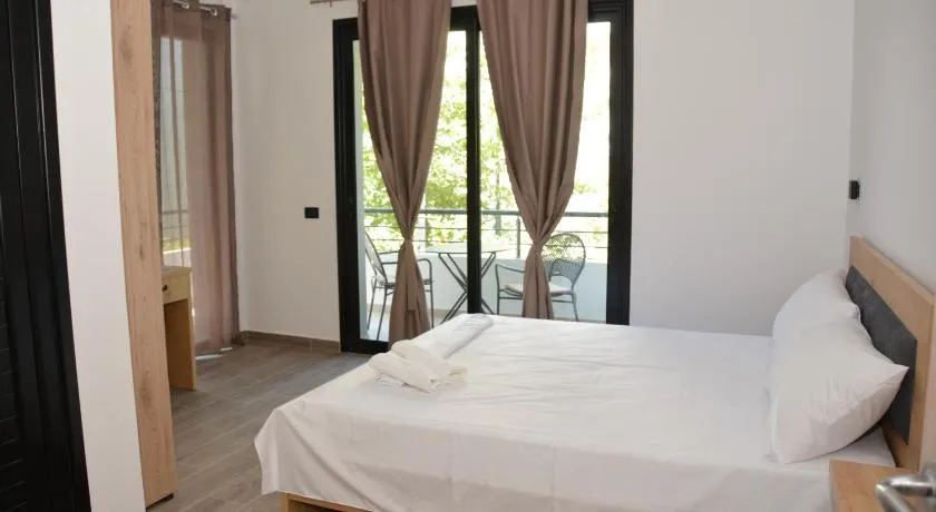 Lungomare private rooms - Image 1