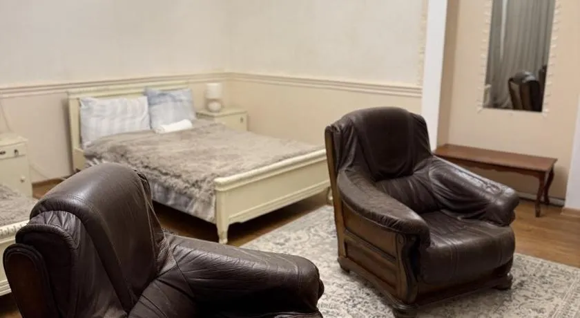Guest house Amazon - Image 1