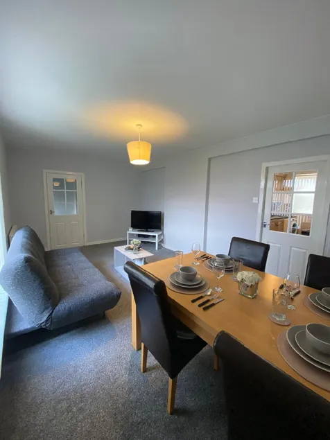 3 bed house Roughland house Falkirk Bridgecity - Image 1