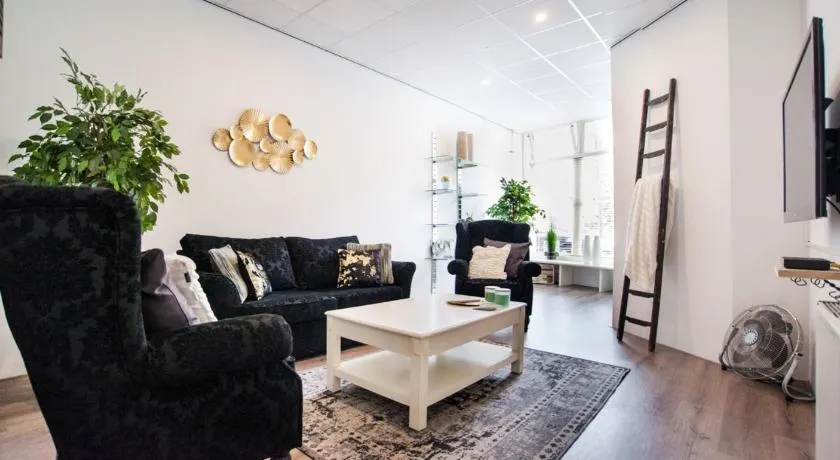 Luxurious two bedroom apartment A kwartier Center - Image 1