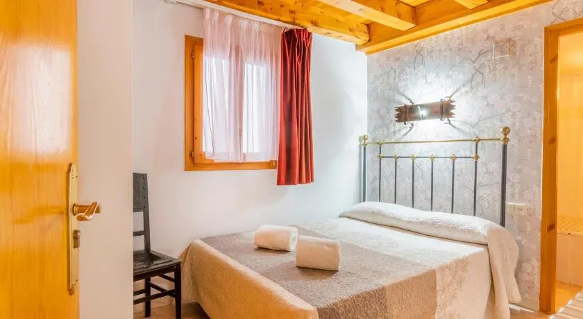 Ferienwohnung \"Casa Batlle Ginebro\" mit Bergblick und WLAN - Image 1
