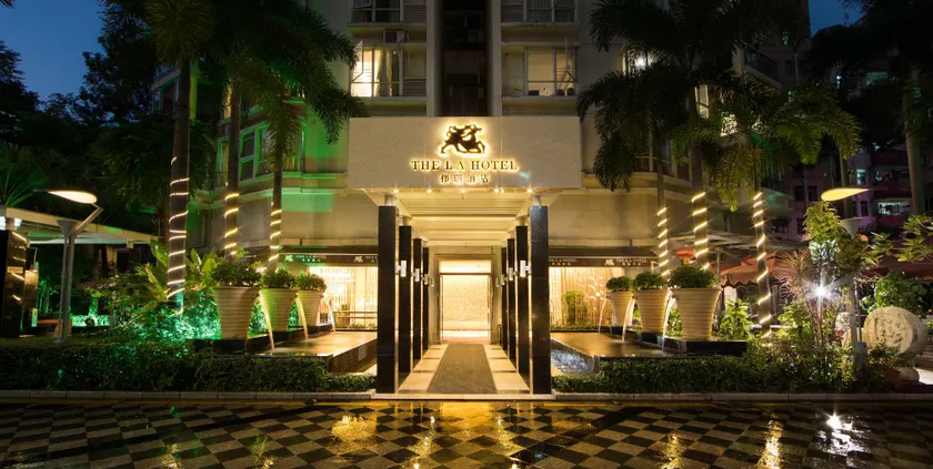 The LA Hotel 新世界伟瑞酒店 - Image 1