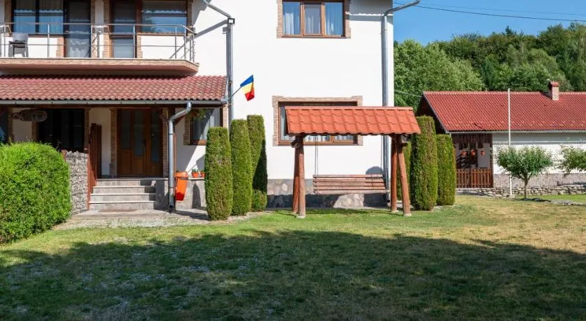 Pensiunea Denisa - Image 1