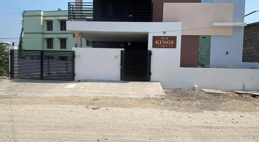 Kings Nest - Service Apartment - Image 1