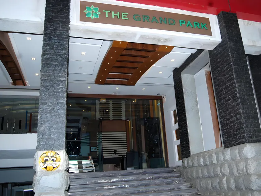 The Grand Park Hotel - Image 1