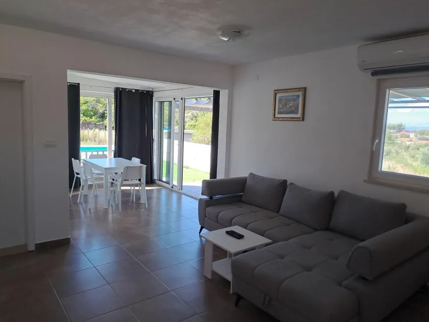Nane Garden house with heated pool - Image 1