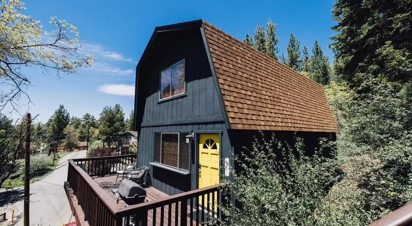 Amazing Cabin - Close To Ski Resort and Village - Image 1