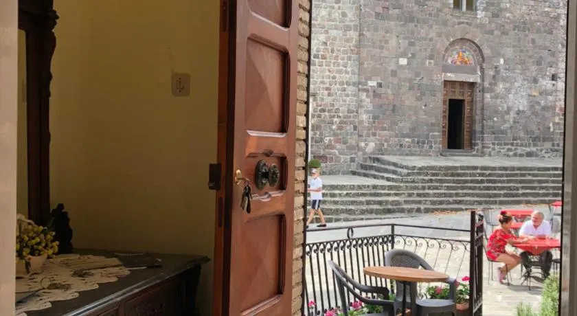 Casa della piazza - Image 1