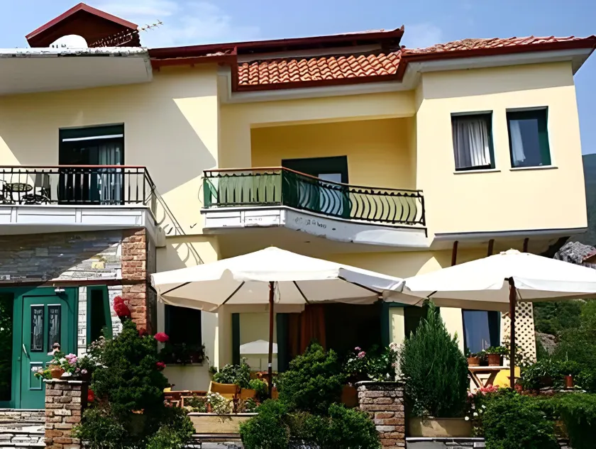 Evzin Hotel - Image 1