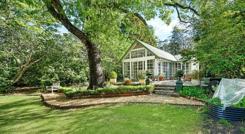 Bronte Cottage - Image 1
