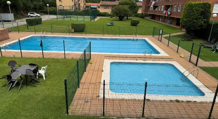 2 minutos de la playa con piscina y garaje - Image 1