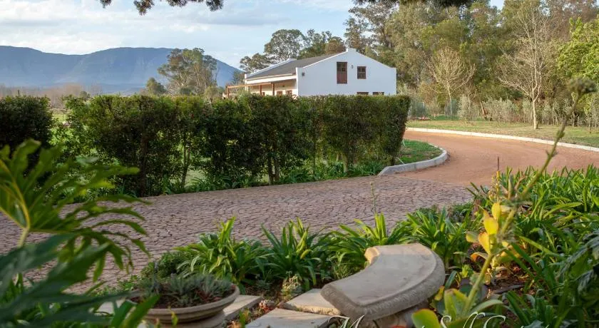 Meurant Self Catering Family Cottage - Image 1