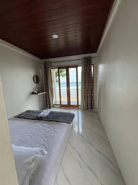 Penginapan Paradis - Image 1