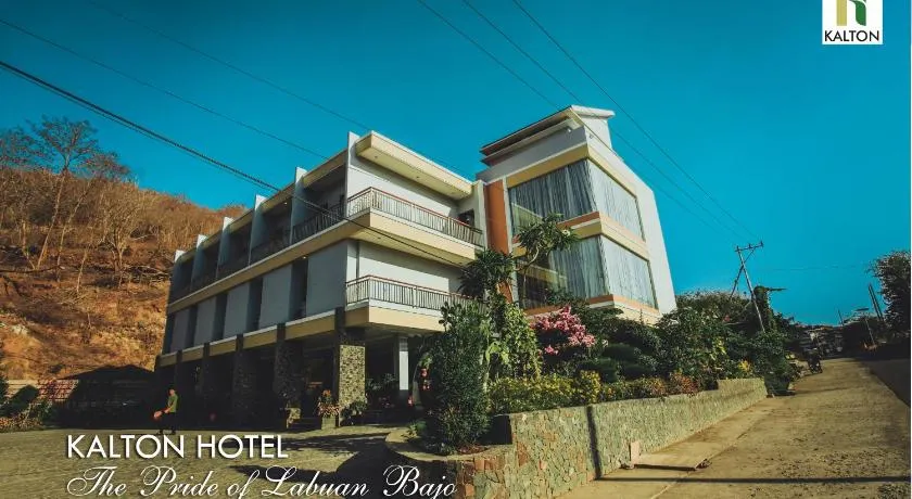 Kalton Hotel - Image 1