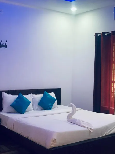 Deluxe Residency - Image 1