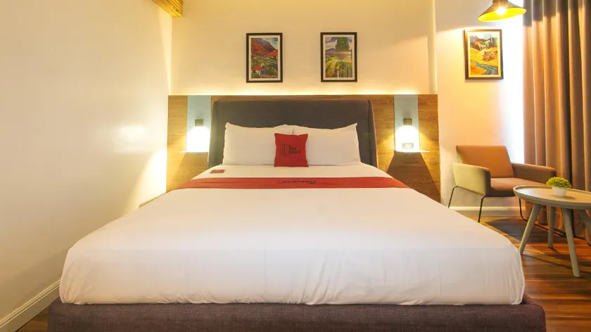 RedDoorz @ Antons Loft Designer Resort Pansol Calamba Laguna - Image 1