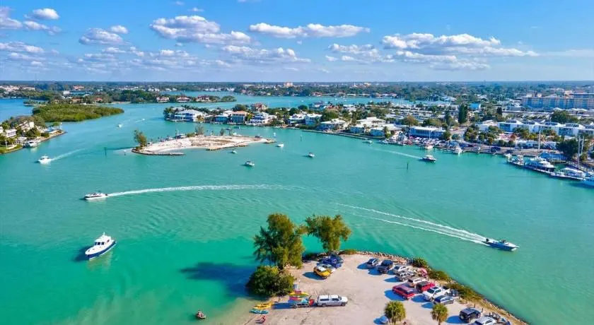 Relaxing Getaway in Sarasota Great Location Whole House - Image 1