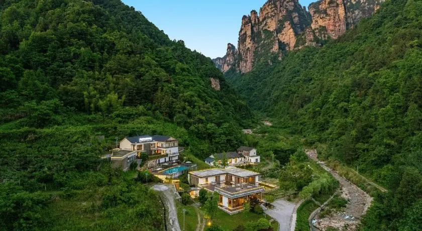 Avatar Peaks Resort - Image 1