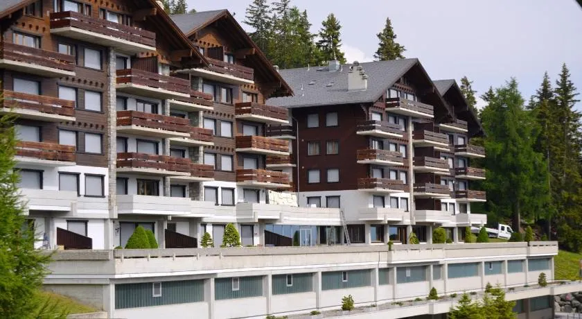 Immeuble Les Mélèzes - Image 1