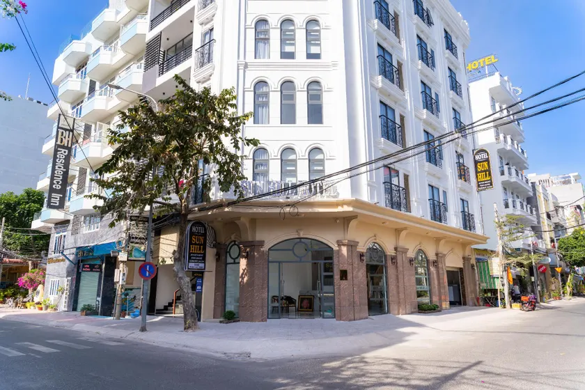 Sun Hill Hotel - Image 1