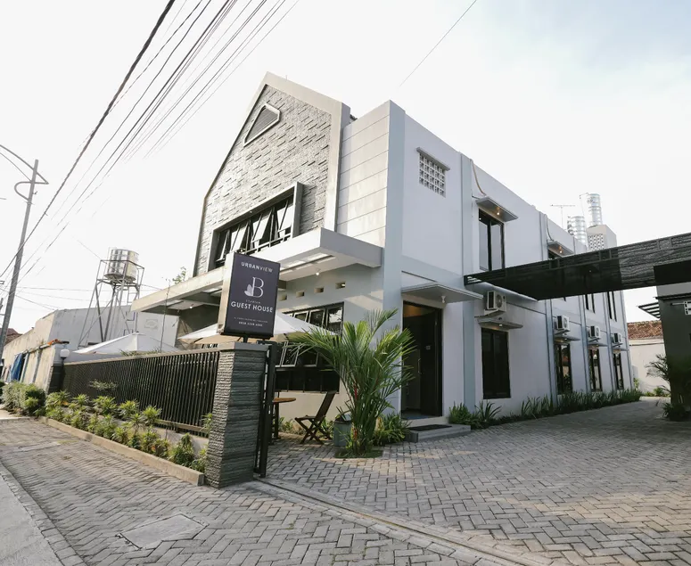 B Syariah Guest House - Image 1