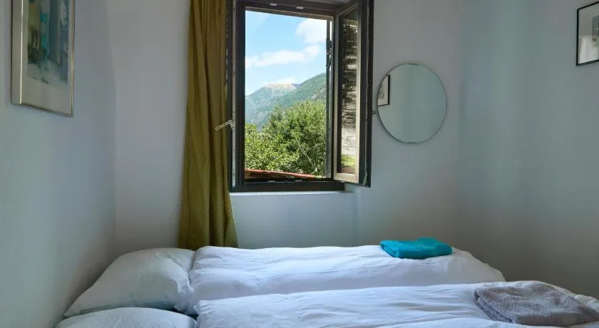 Tiny Locarno Area Apartment - Image 1