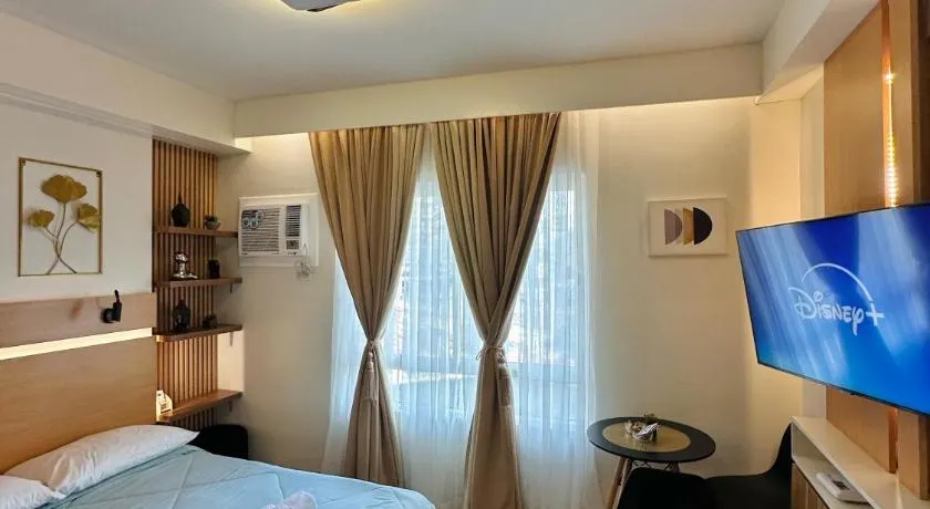 THE SUITE by The Hiltons - Image 1