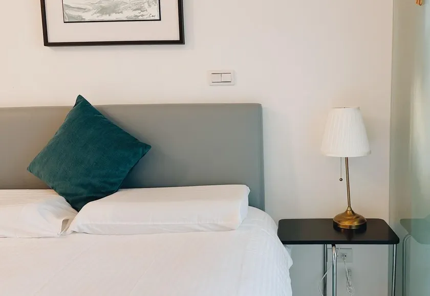 Yuko Hot Spring Accommodation / High-Rise Ocean View / Walking Distance to Train and Bus - Image 1