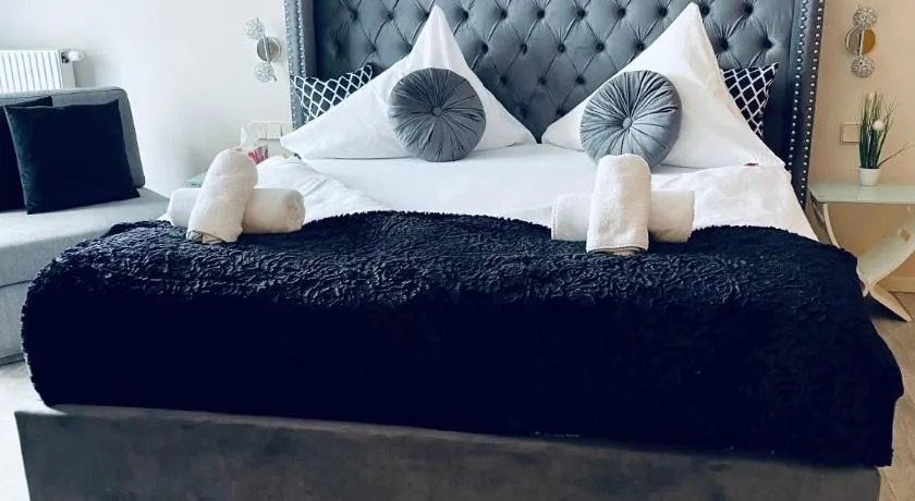 HappyLivingApartments - Image 1