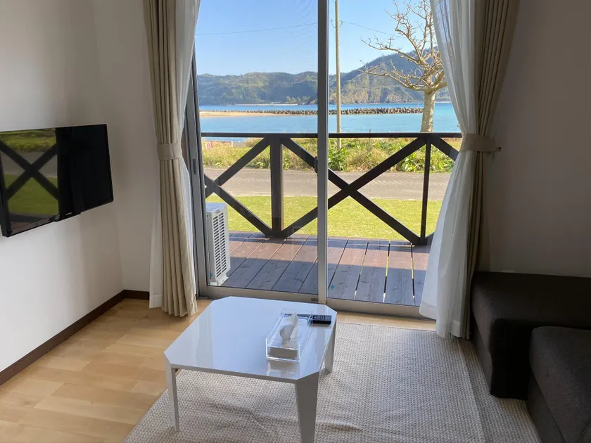 Guest house with a view of the sea - Image 1