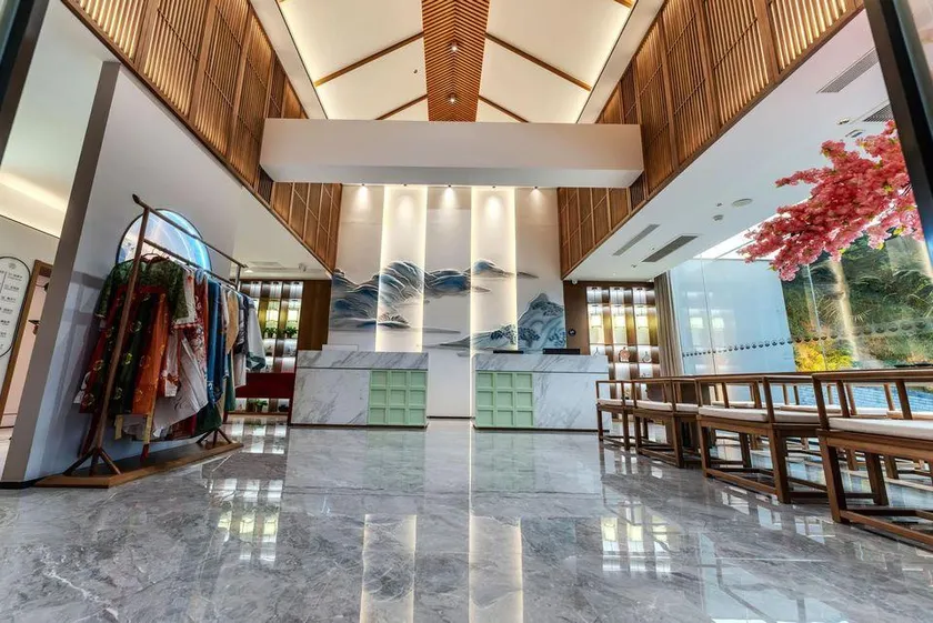 Weiheng Business Hotel - Image 1