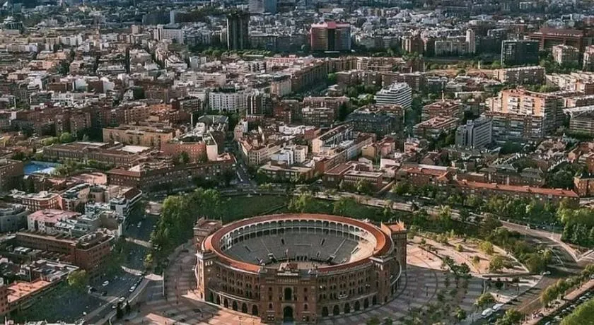 Loft cerca de plaza de toros - Image 1