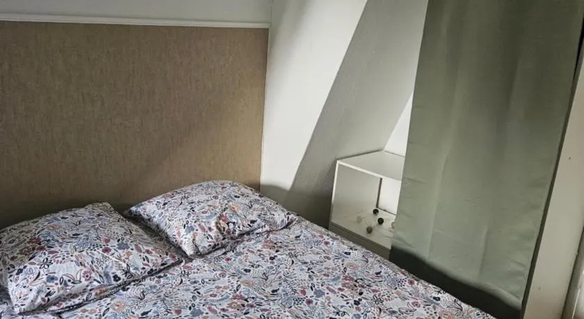 Chambre Lit Double - Image 1
